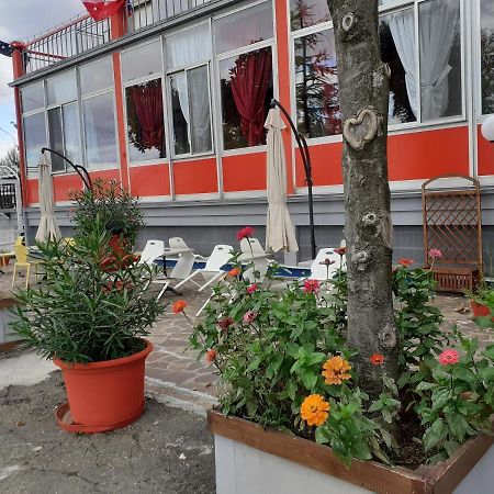 Hotel Paradiso 카스텔프란코에밀라 외부 사진