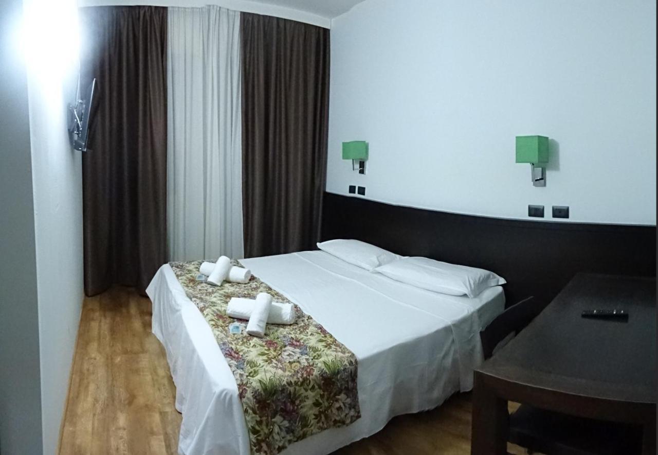 Hotel Paradiso 카스텔프란코에밀라 외부 사진